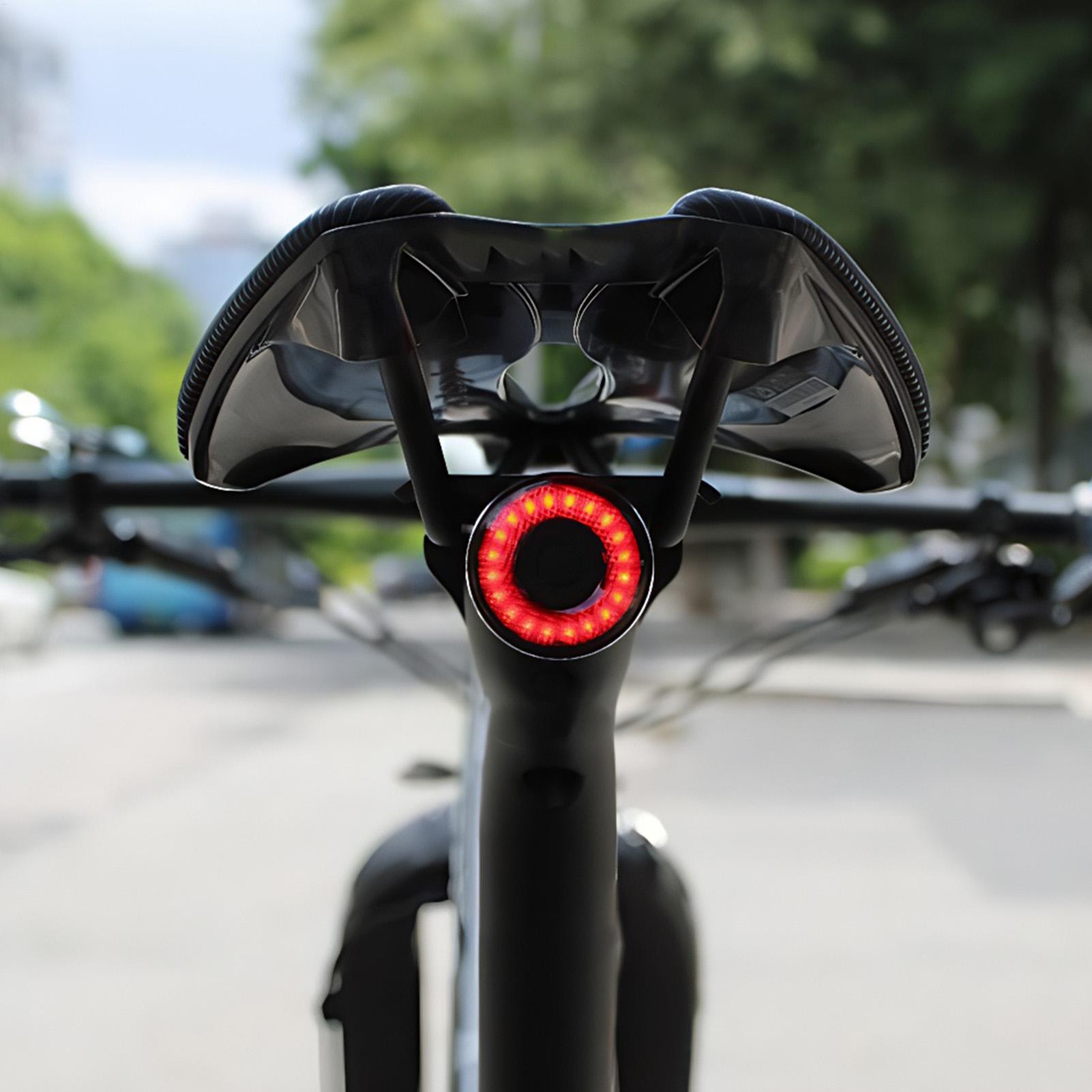 自転車ブレーキライト スマートバイクテールセンシングライト  - Cycling To Commute のレビューと価格